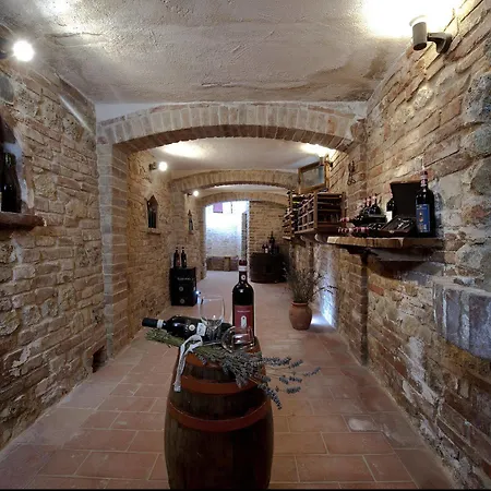 Casale Virgili Bed and breakfast