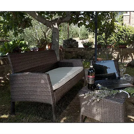Casale Virgili Bed & Breakfast